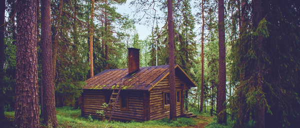 4 Things I’ve Learned While Living in a Cabin on a Commune in Canada