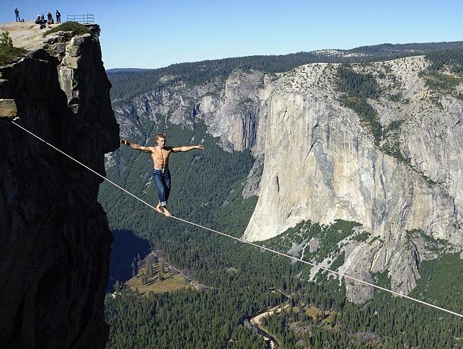 tight rope walk meditation analogy